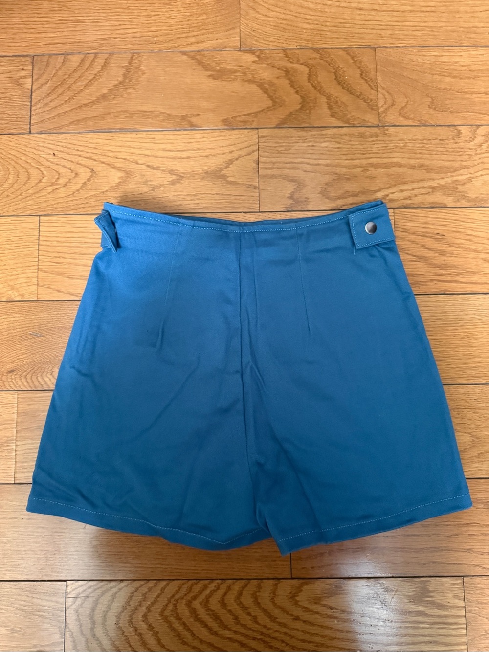 Zara skirt with shorts underneath size xs
